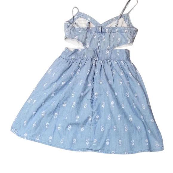 Abercrombie & Fitch Floral Dress Cut Out Denim Dress - Picture 3 of 5